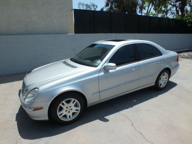 2005 Mercedes-Benz E-Class SXT