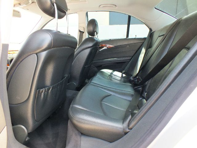 2005 Mercedes-Benz E-Class SXT