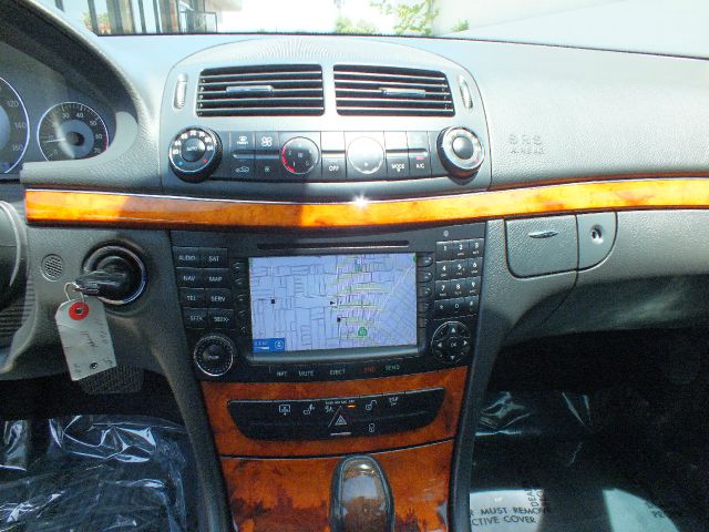 2005 Mercedes-Benz E-Class SXT