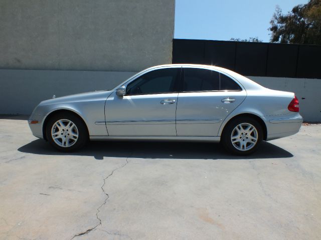 2005 Mercedes-Benz E-Class SXT