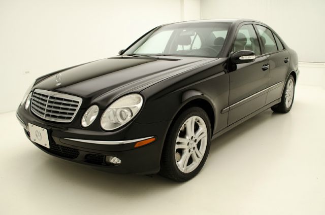 2005 Mercedes-Benz E-Class SLT W/ Hemi