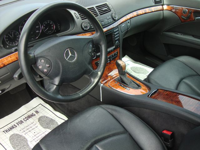 2005 Mercedes-Benz E-Class SXT