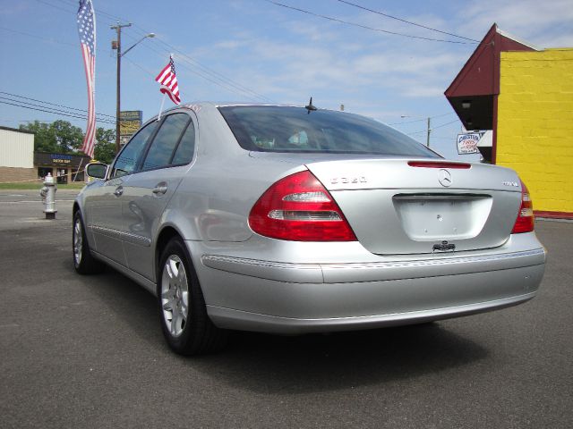 2005 Mercedes-Benz E-Class SXT