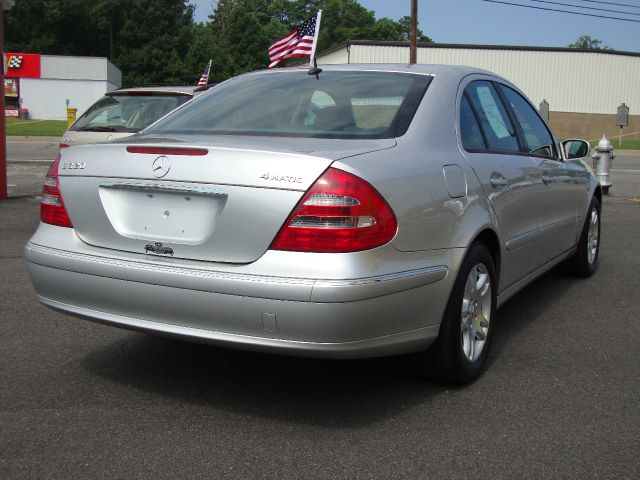 2005 Mercedes-Benz E-Class SXT