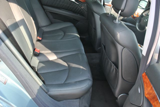 2005 Mercedes-Benz E-Class Base GLS