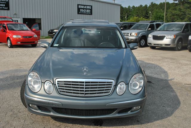 2005 Mercedes-Benz E-Class Base GLS