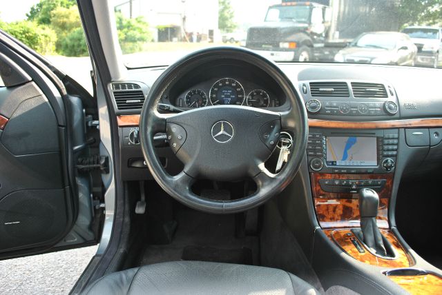 2005 Mercedes-Benz E-Class Base GLS