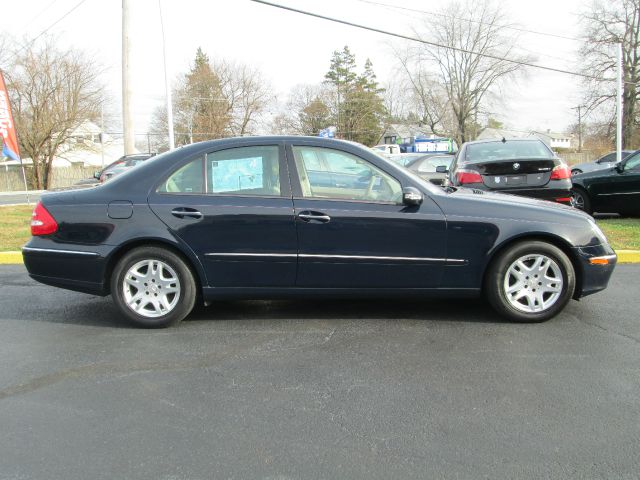 2005 Mercedes-Benz E-Class SXT