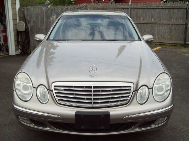 2005 Mercedes-Benz E-Class 750li Xdrive 1-ownerawdnavigation Sedan