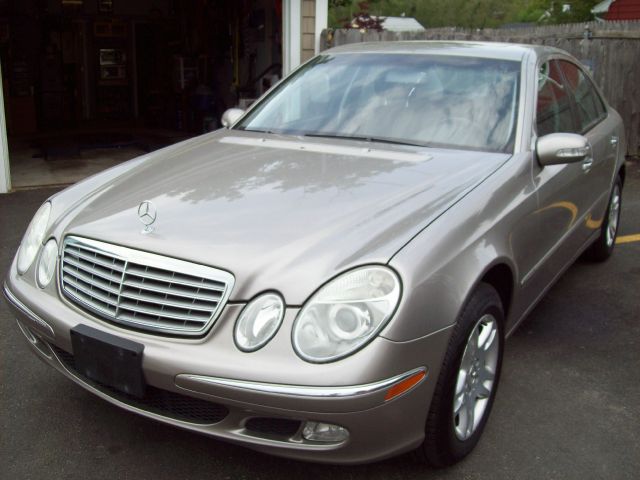 2005 Mercedes-Benz E-Class 750li Xdrive 1-ownerawdnavigation Sedan