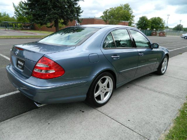 2005 Mercedes-Benz E-Class SLT W/ Hemi
