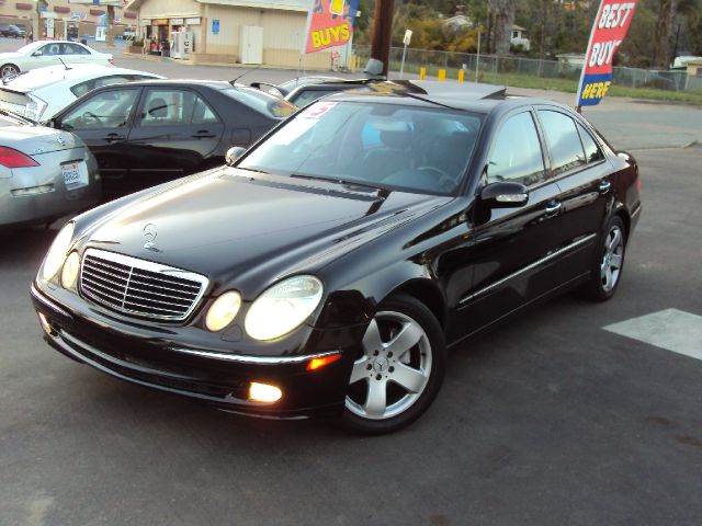 2005 Mercedes-Benz E-Class SXT