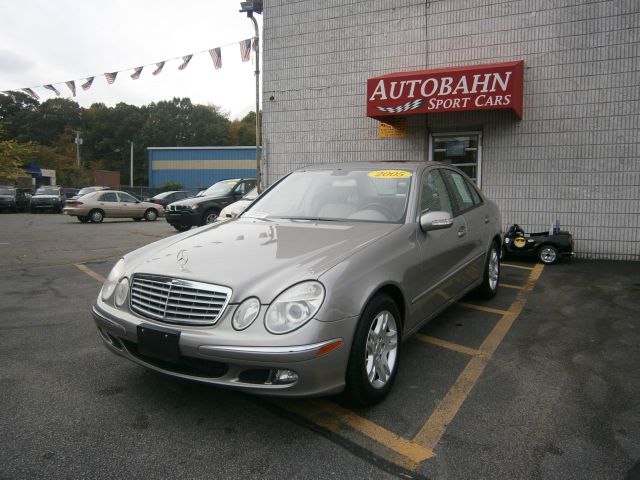 2005 Mercedes-Benz E-Class SXT