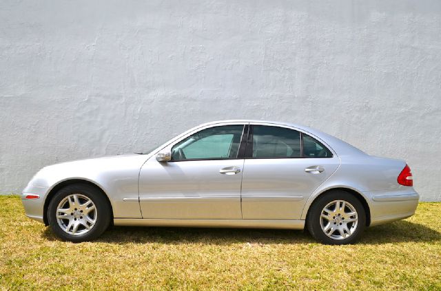 2005 Mercedes-Benz E-Class SXT