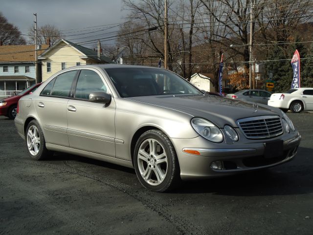 2005 Mercedes-Benz E-Class SLT W/ Hemi