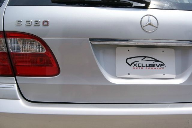 2005 Mercedes-Benz E-Class SXT