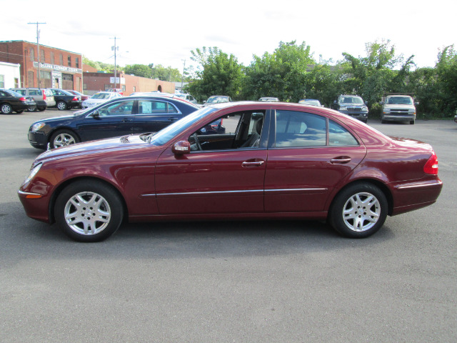 2005 Mercedes-Benz E-Class SXT