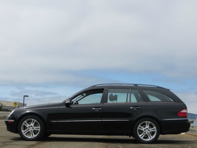 2005 Mercedes-Benz E-Class 3.5 SE Coupe 2D