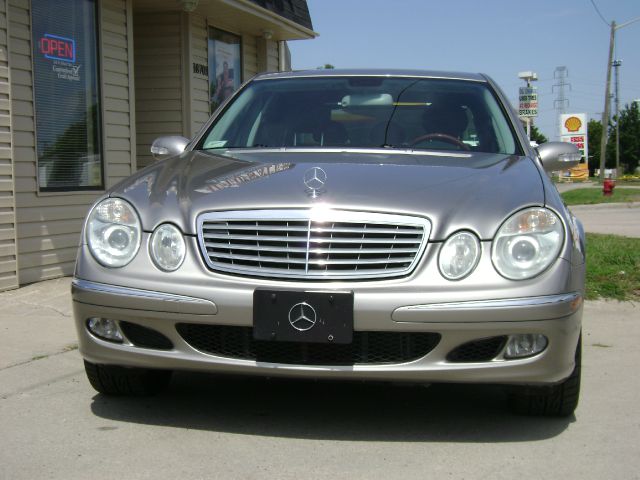 2005 Mercedes-Benz E-Class SLT W/ Hemi
