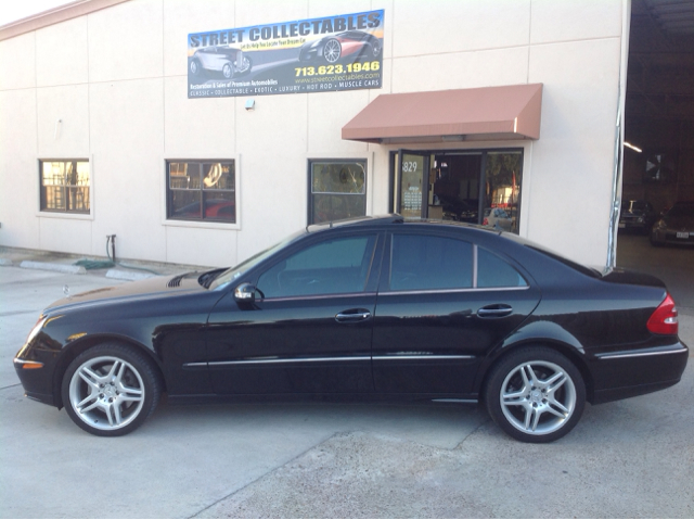 2005 Mercedes-Benz E-Class SLT W/ Hemi