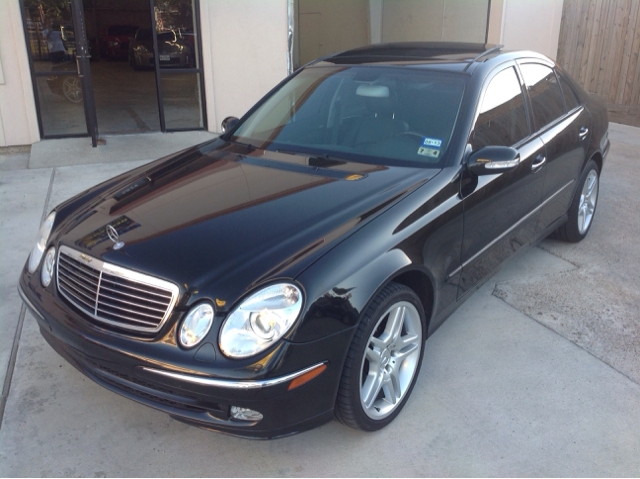 2005 Mercedes-Benz E-Class SLT W/ Hemi