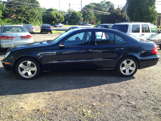 2006 Mercedes-Benz E-Class SLT W/ Hemi