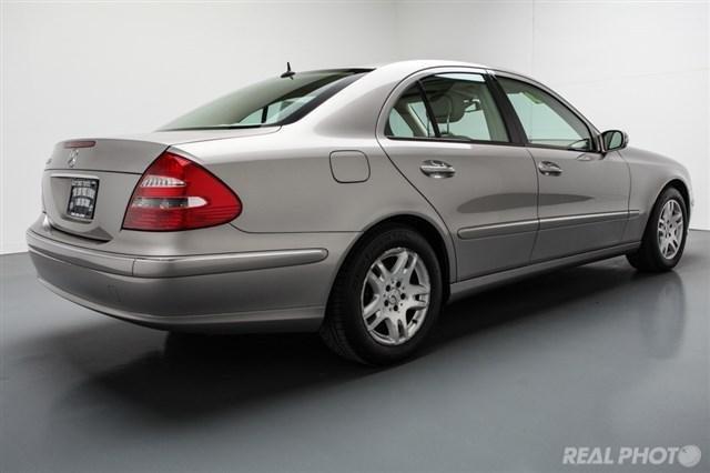 2006 Mercedes-Benz E-Class Srt-8
