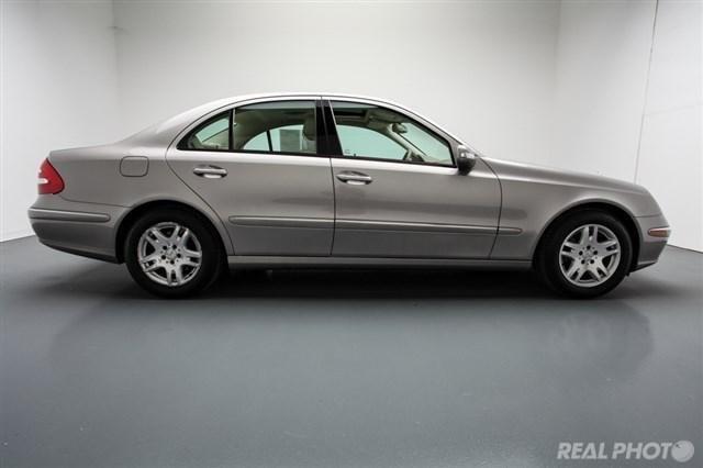 2006 Mercedes-Benz E-Class Srt-8