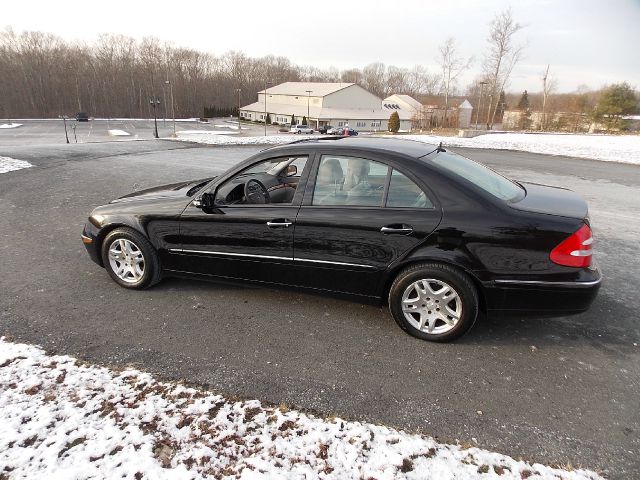 2006 Mercedes-Benz E-Class Base GLS