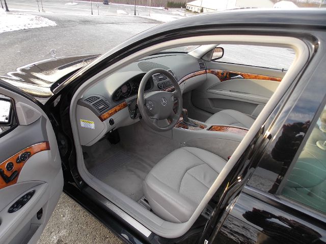 2006 Mercedes-Benz E-Class Base GLS