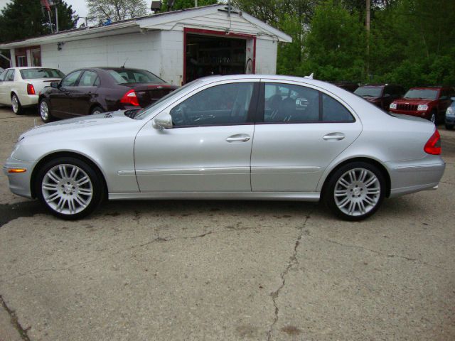 2007 Mercedes-Benz E-Class LS Flex Fuel 4x4 This Is One Of Our Best Bargains