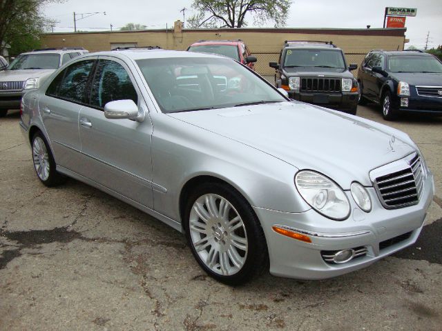 2007 Mercedes-Benz E-Class LS Flex Fuel 4x4 This Is One Of Our Best Bargains