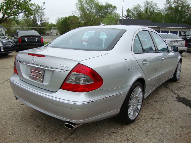 2007 Mercedes-Benz E-Class LS Flex Fuel 4x4 This Is One Of Our Best Bargains