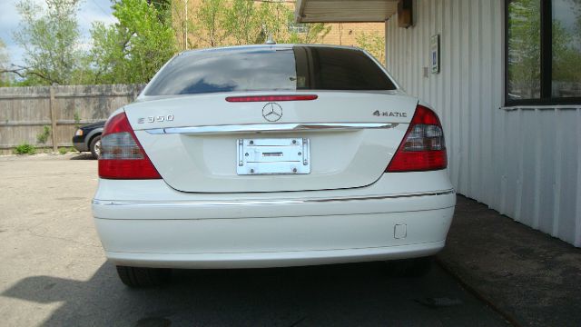 2007 Mercedes-Benz E-Class LS Flex Fuel 4x4 This Is One Of Our Best Bargains