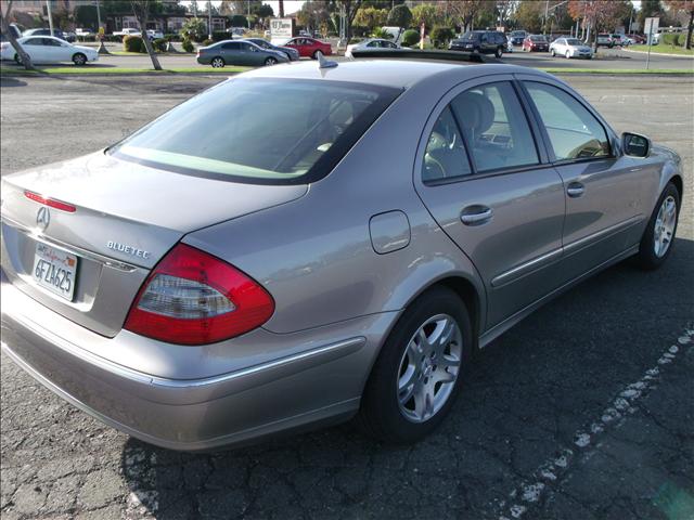 2007 Mercedes-Benz E-Class Premium