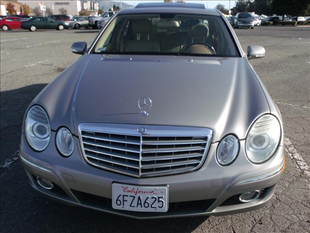 2007 Mercedes-Benz E-Class Premium