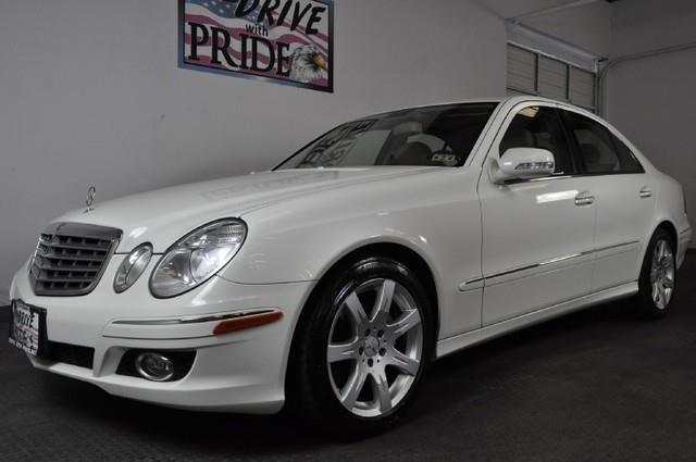 2007 Mercedes-Benz E-Class 1500 Club Coupe Short Bed