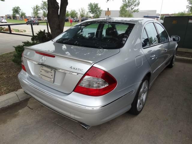 2009 Mercedes-Benz E-Class LS Flex Fuel 4x4 This Is One Of Our Best Bargains