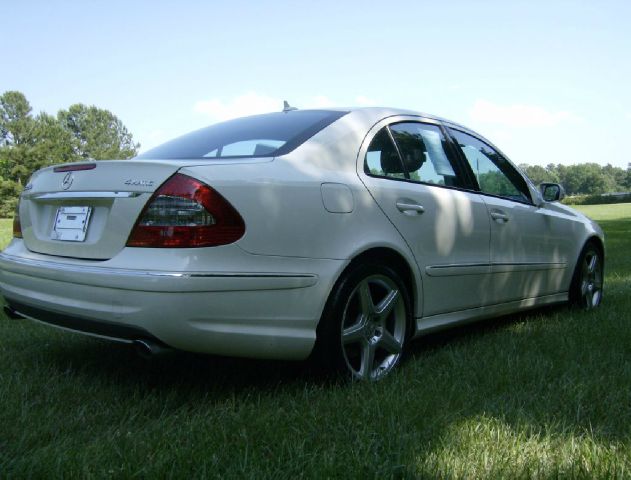 2009 Mercedes-Benz E-Class Unknown