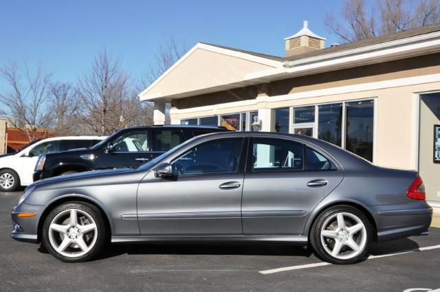 2009 Mercedes-Benz E-Class Amenities Package