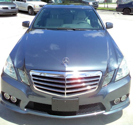 2010 Mercedes-Benz E-Class 4dr Sdn GLS Turbo Manual