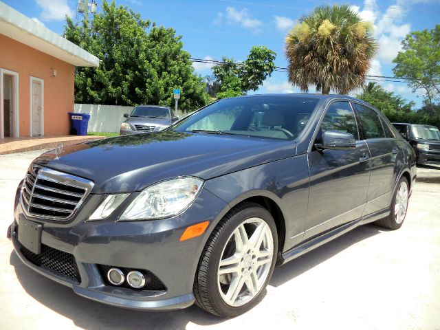 2010 Mercedes-Benz E-Class 4dr Sdn GLS Turbo Manual
