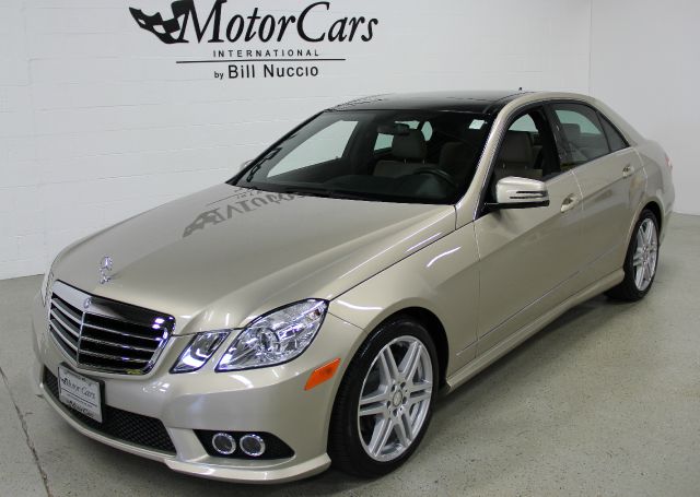 2010 Mercedes-Benz E-Class 2010 Nissan 2.0S