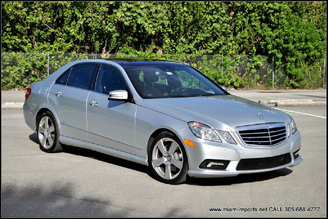 2010 Mercedes-Benz E-Class 4dr Sdn GLS Turbo Manual