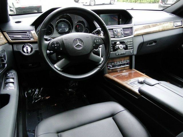 2010 Mercedes-Benz E-Class 2010 Nissan 2.0S