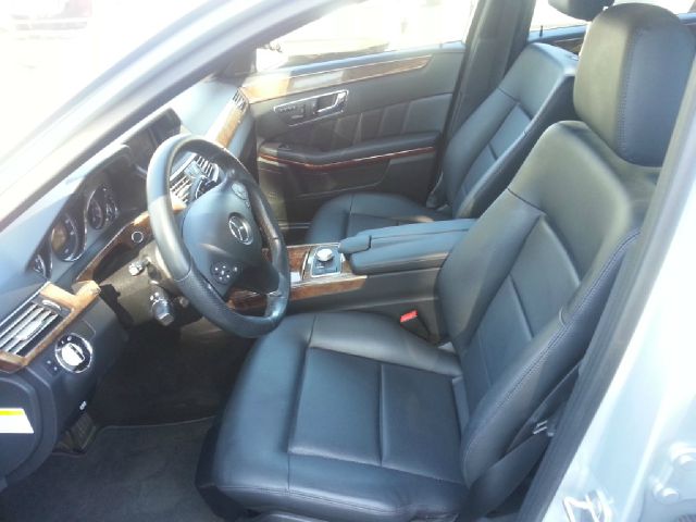 2010 Mercedes-Benz E-Class 4dr Sdn GLS Turbo Manual
