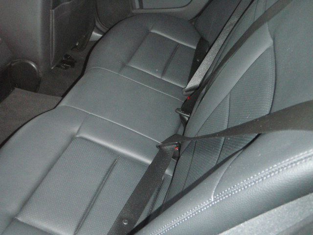 2010 Mercedes-Benz E-Class 4dr Sdn GLS Turbo Manual