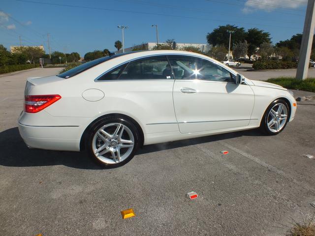2011 Mercedes-Benz E-Class SE Sport