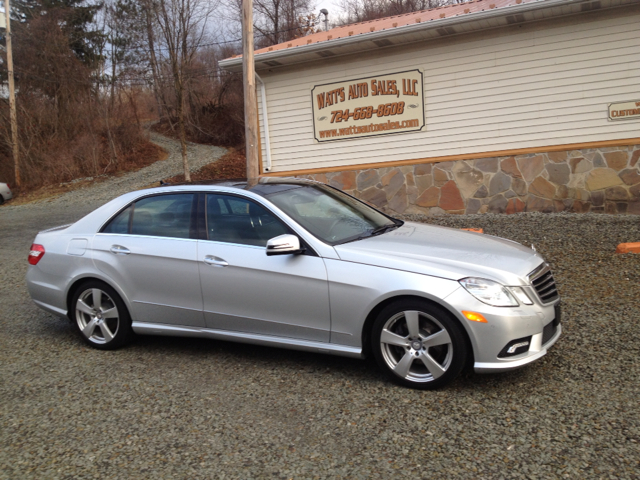 2011 Mercedes-Benz E-Class 2010 Nissan 2.0S