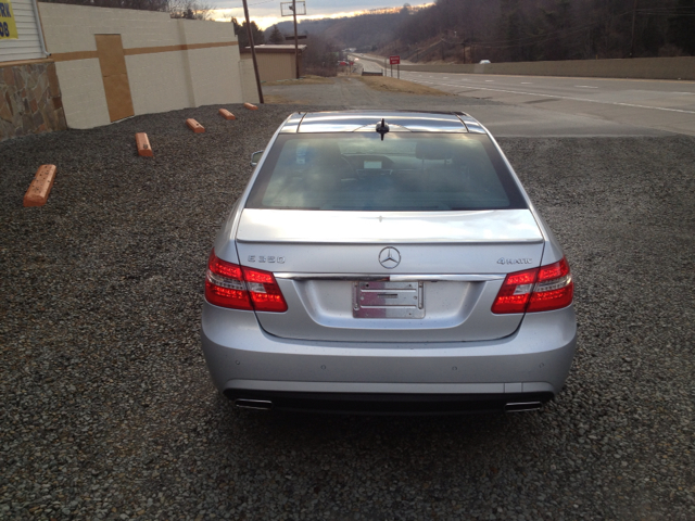 2011 Mercedes-Benz E-Class 2010 Nissan 2.0S